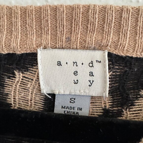 A New Day Tan Leopard Print Knit Pullover Sweater Size S - Picture 2 of 3